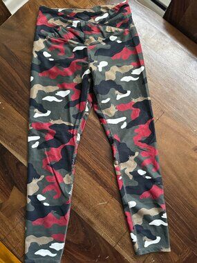 Cycle House Camo Print Leggings